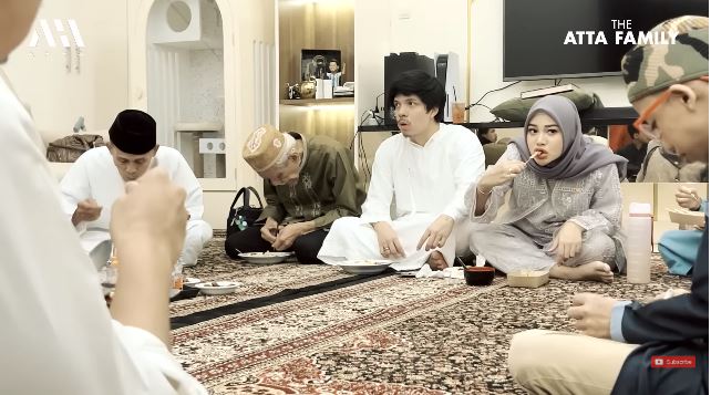 atta dan thariq bukber bareng keluarga besar © berbagai sumber