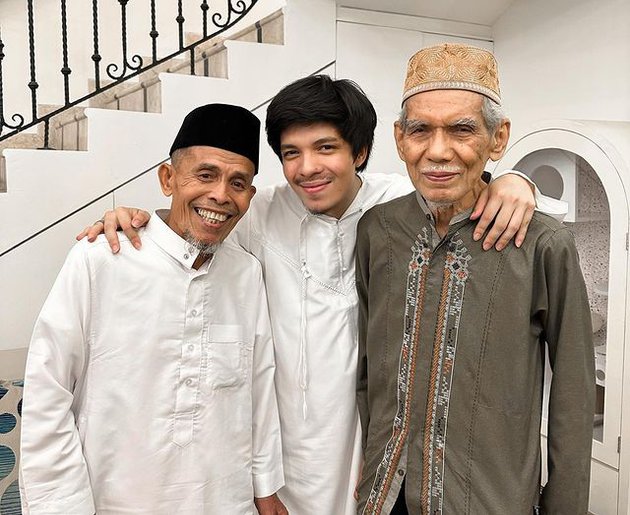atta dan thariq bukber bareng keluarga besar © berbagai sumber