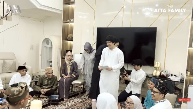 atta dan thariq bukber bareng keluarga besar © berbagai sumber atta dan thariq bukber bareng keluarga besar © berbagai sumber