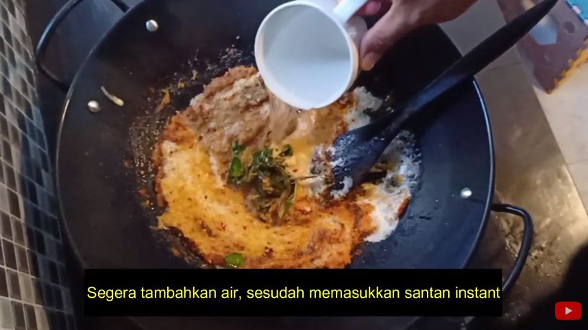 Tanpa bahan tambahan, ini trik bikin rendang ayam agar antiamis dan tidak mudah hancur