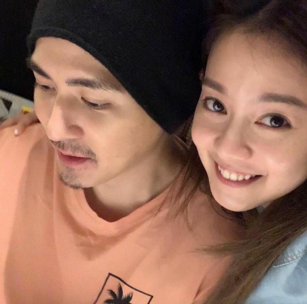 Vic dan keluarga berbagai sumber Vic dan keluarga berbagai sumber