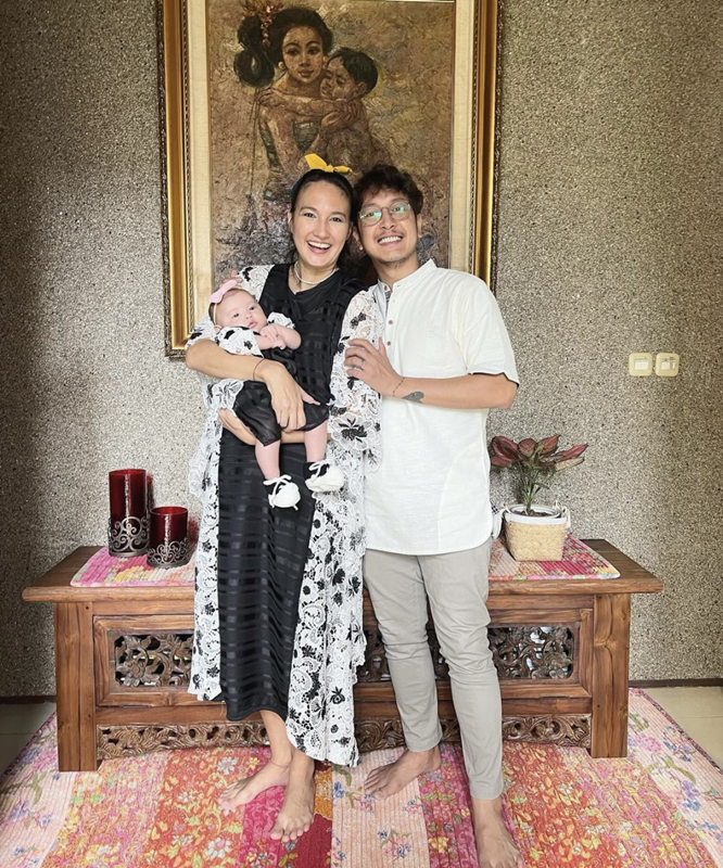 rayakan lebaran bareng pasangan beda agama © instagram rayakan lebaran bareng pasangan beda agama © instagram