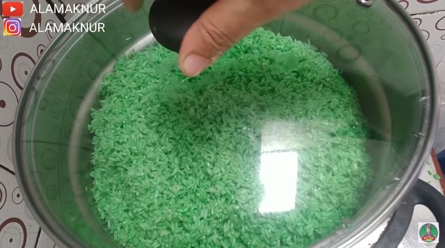 Tanpa gula pasir, ini trik bikin tape ketan agar lebih manis dan airnya melimpah