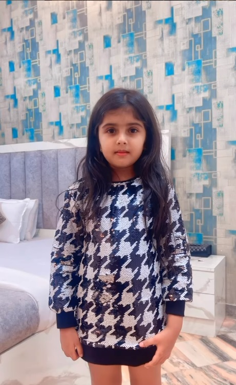 potret modis anak angkat anupamaa di keseharian © berbagai sumber