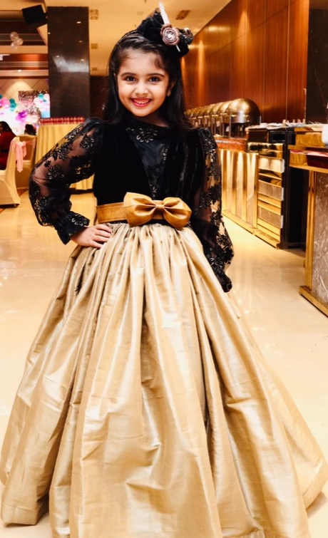 potret modis anak angkat anupamaa di keseharian © berbagai sumber