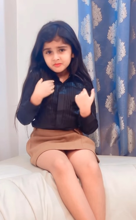 potret modis anak angkat anupamaa di keseharian © berbagai sumber