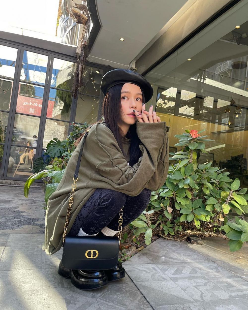 Vivian Hsu Annie Shaolin Popey © berbagai sumber