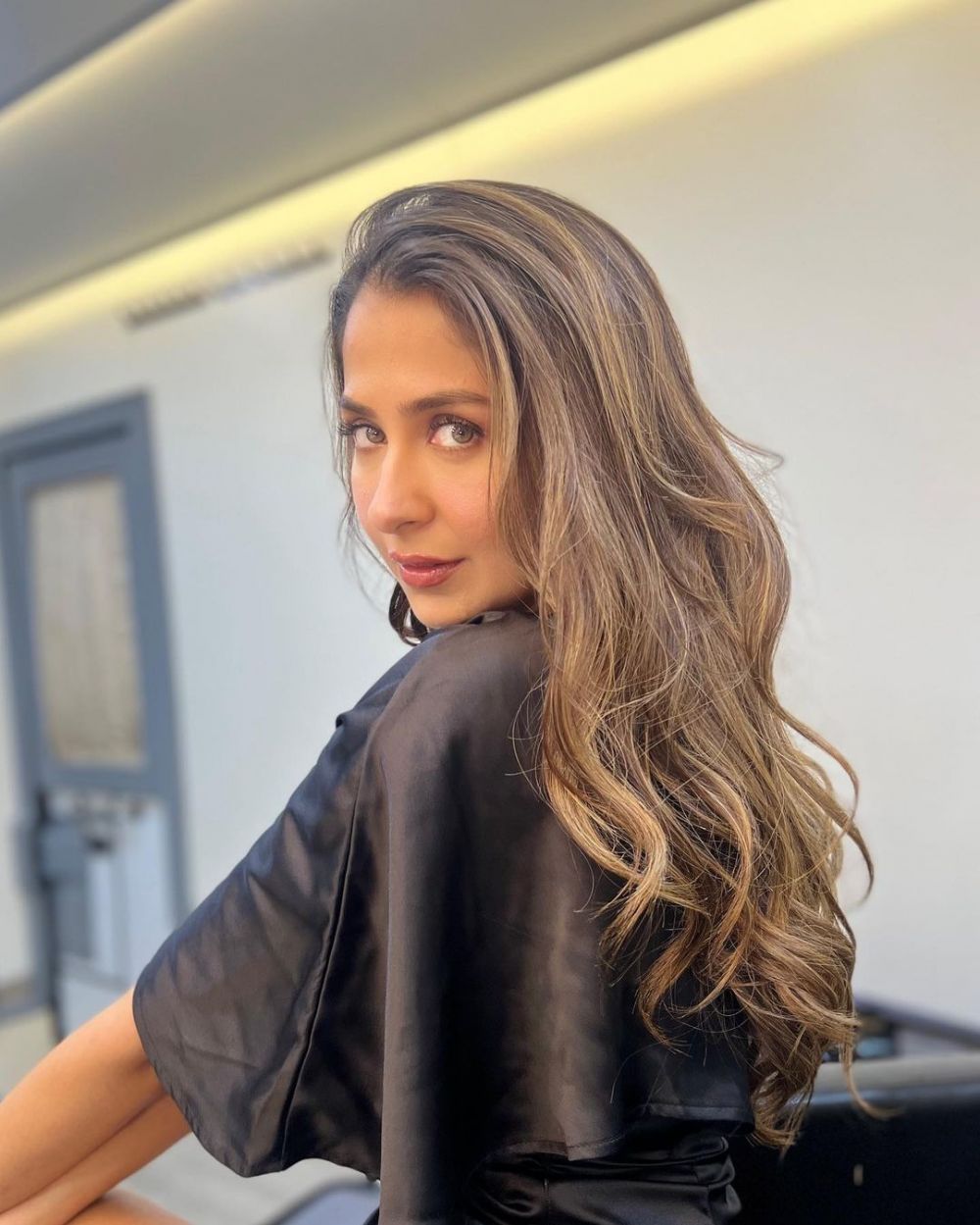 Malvika Raaj Khabie Kushi Khabie Gham © berbagai sumber Malvika Raaj Khabie Kushi Khabie Gham © berbagai sumber