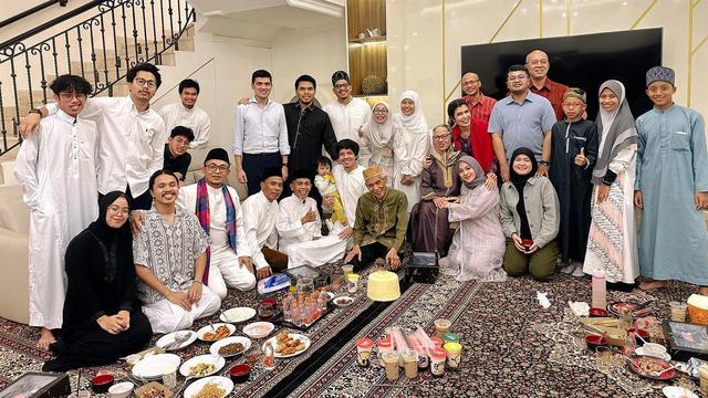 kebersamaan Atta dan Thariq Halilintar rayakan lebaran © 2023 brilio.net kebersamaan Atta dan Thariq Halilintar rayakan lebaran © 2023 brilio.net