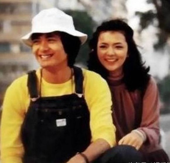 Mantan pacar Idy Chan aktor legend © berbagai sumber