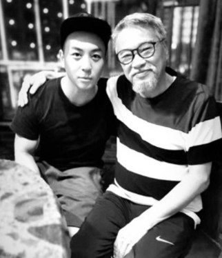 kebersamaan Ng Man Tat dan pemeran Boboho © berbagai sumber