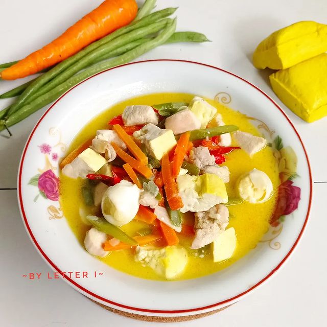 15 Resep gulai ayam tanpa santan lezat, gurih, dan praktis