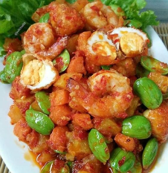 17 Resep sambal goreng kentang pedas spesial Lebaran, lezat dan bikin nagih