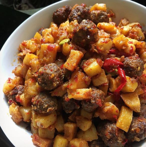 17 Resep sambal goreng kentang pedas spesial Lebaran, lezat dan bikin nagih
