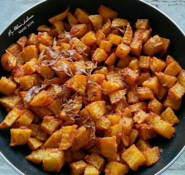 17 Resep sambal goreng kentang pedas spesial Lebaran, lezat dan bikin nagih