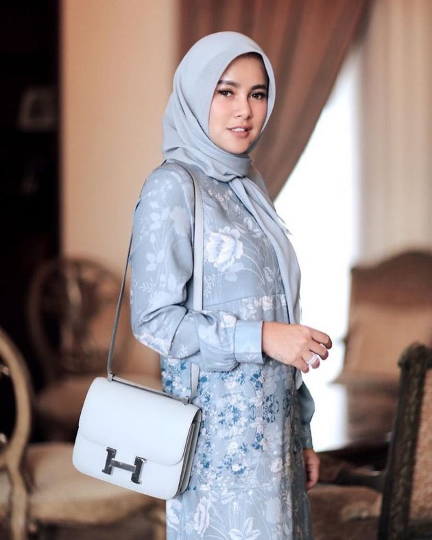 mantan presenter gosip ini putuskan untuk berhijab © 2023 brilio.net mantan presenter gosip ini putuskan untuk berhijab © 2023 brilio.net