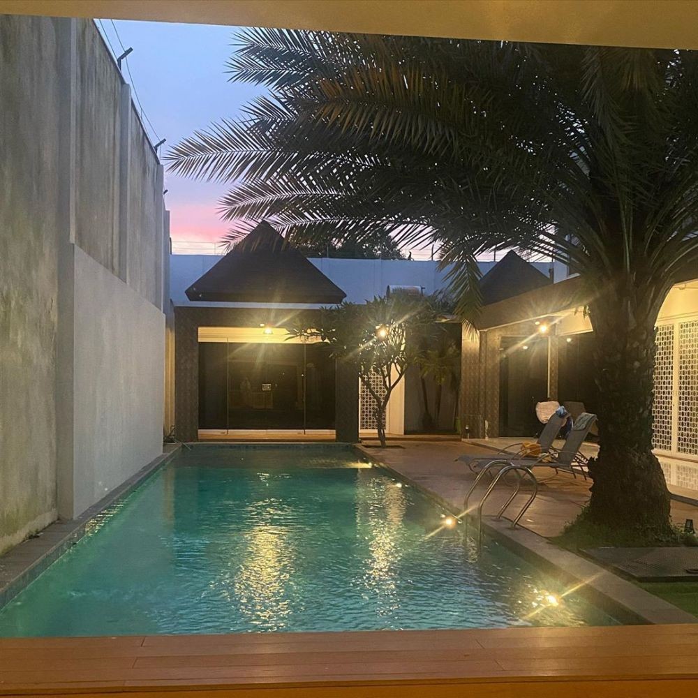 rumah ustaz solmed Rp 24 miliar © berbagai sumber rumah ustaz solmed Rp 24 miliar © berbagai sumber