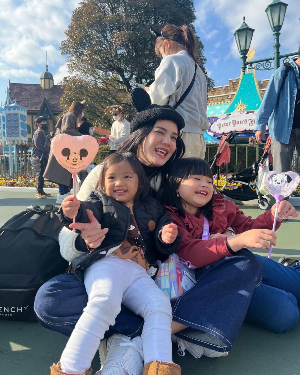 Gadis cantik dalam iklan rokok © 2023 brilio.net Gadis cantik dalam iklan rokok © 2023 brilio.net