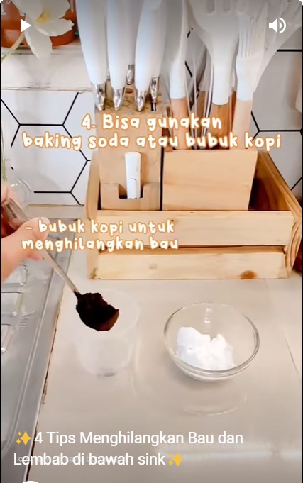 Trik basmi bau tak sedap di bawah wastafel, cukup pakai 2 bahan dapur
