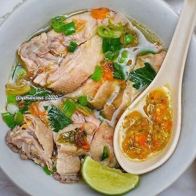 17 Resep ayam kuah tanpa santan istimewa cocok untuk Lebaran Idul Fitri, lezat dan menggugah selera