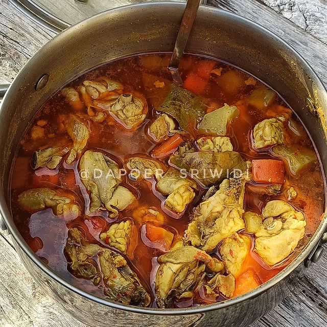 17 Resep ayam kuah tanpa santan istimewa cocok untuk Lebaran Idul Fitri, lezat dan menggugah selera