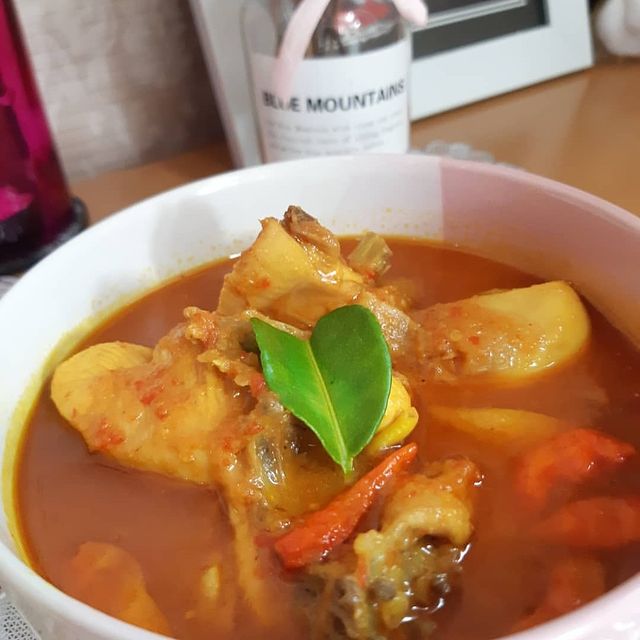 17 Resep ayam kuah tanpa santan istimewa cocok untuk Lebaran Idul Fitri, lezat dan menggugah selera