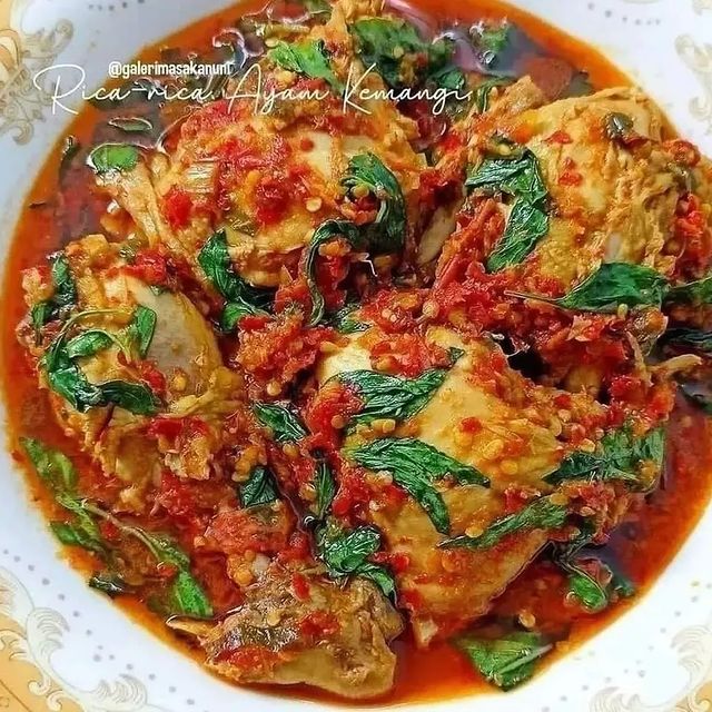 17 Resep ayam kuah tanpa santan istimewa cocok untuk Lebaran Idul Fitri, lezat dan menggugah selera