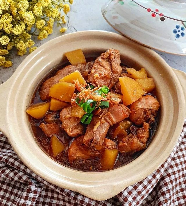 17 Resep ayam kuah tanpa santan istimewa cocok untuk Lebaran Idul Fitri, lezat dan menggugah selera