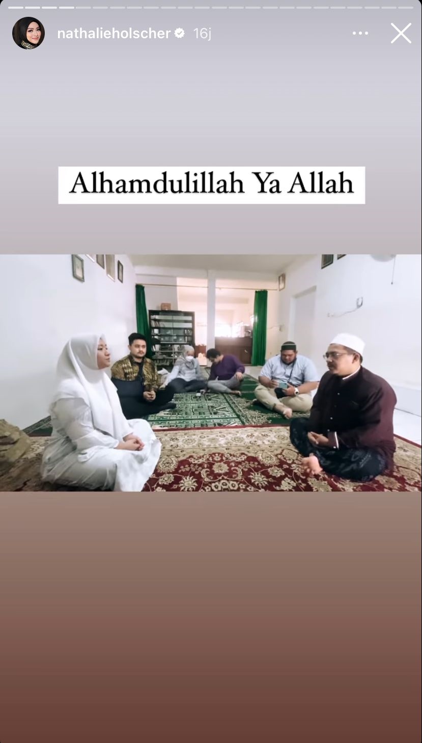 adik nathalie holscher masuk islam © instagram