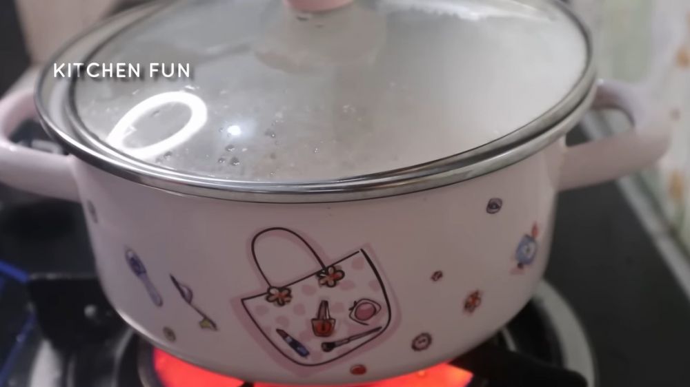 Cuma 10 menit, begini cara merebus daging sapi agar empuk sempurna tanpa presto dan bahan tambahan