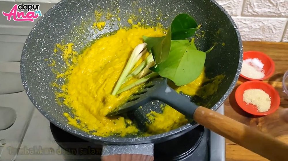 Tanpa digoreng, ini trik masak opor tahu tempe agar tidak hancur dan bumbu meresap sempurna