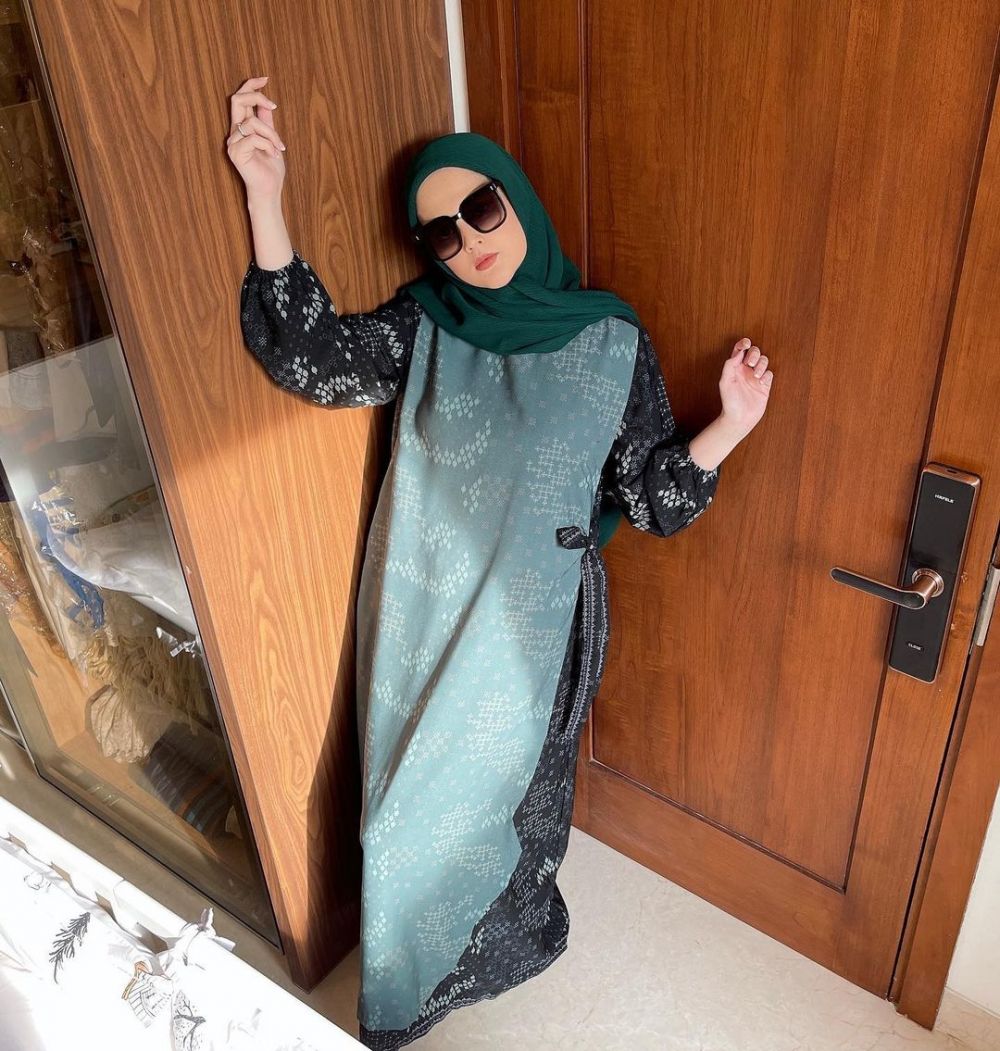 Bintang skincare cantik era 2000-an ini mantap berhijab © berbagai sumber