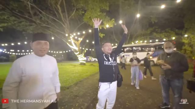 Ashanty mudik ke Jember naik bus © 2023 brilio.net