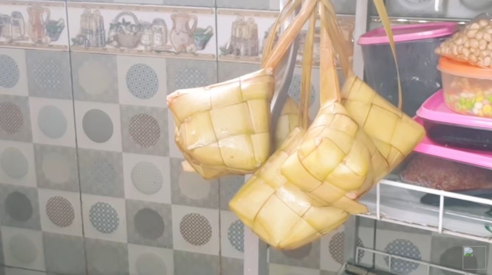 Cara merebus ketupat tanpa presto ini bikin awet 2 hari di suhu ruang