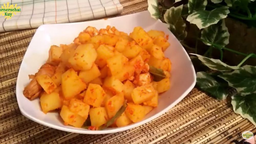 Tanpa minyak, begini 7 cara membuat sambal goreng kentang yang sehat dan rendah kalori