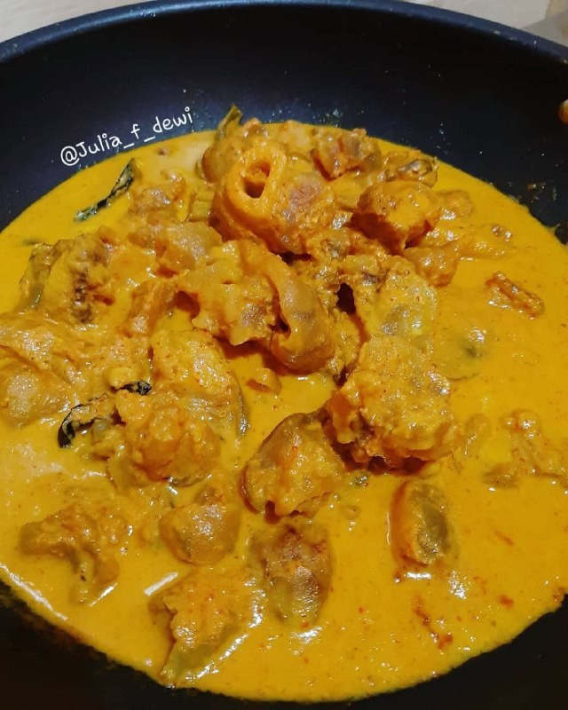 17 Resep olahan kikil sapi kuah santan spesial Lebaran, lezat, gurih, dan menggugah selera