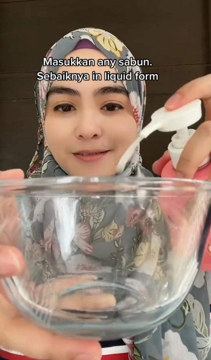 Pakai 2 bahan dapur, ini cara jitu hilangkan bau tidak sedap pada microwave