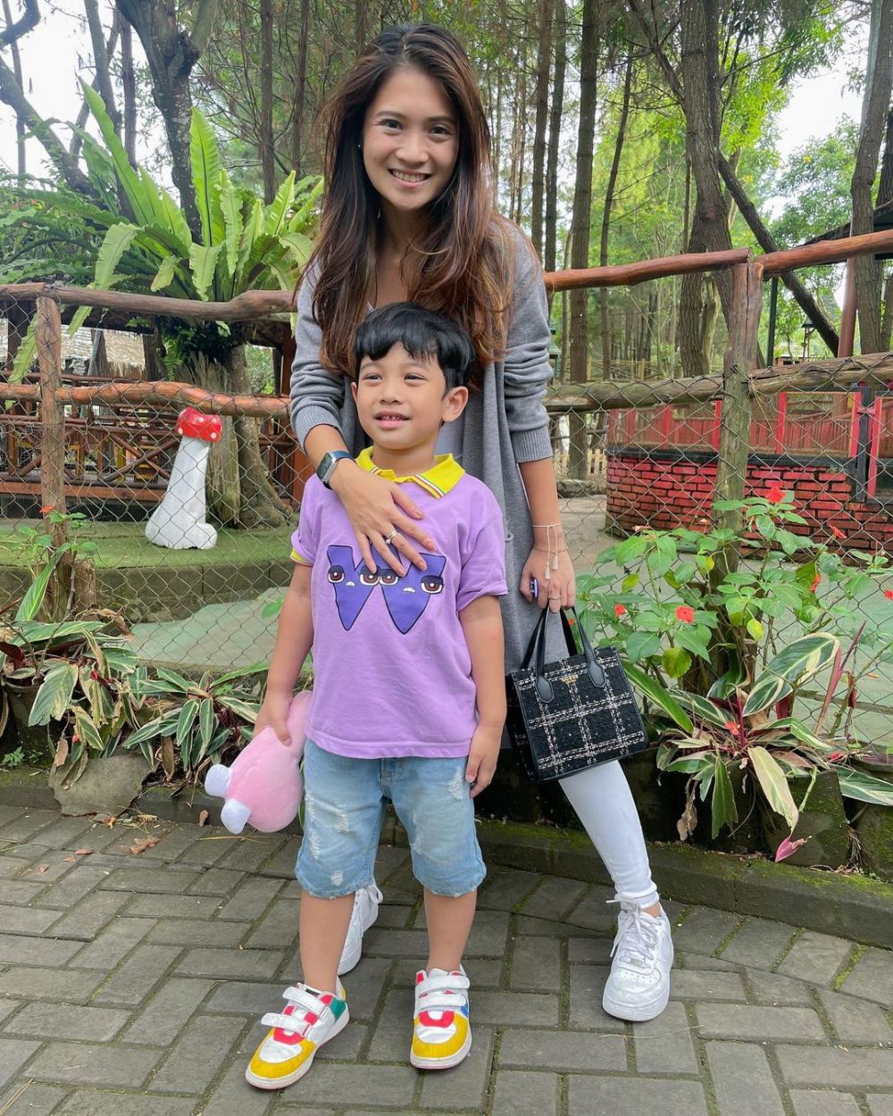 potret pemeran diana di cinta fitri saat momong anak © berbagai sumber potret pemeran diana di cinta fitri saat momong anak © berbagai sumber