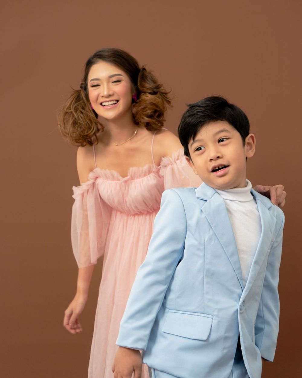 potret pemeran diana di cinta fitri saat momong anak © berbagai sumber potret pemeran diana di cinta fitri saat momong anak © berbagai sumber