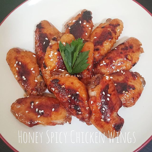 13 Resep olahan sayap ayam bumbu pedas manis enak, sederhana, dan aromanya bikin lapar