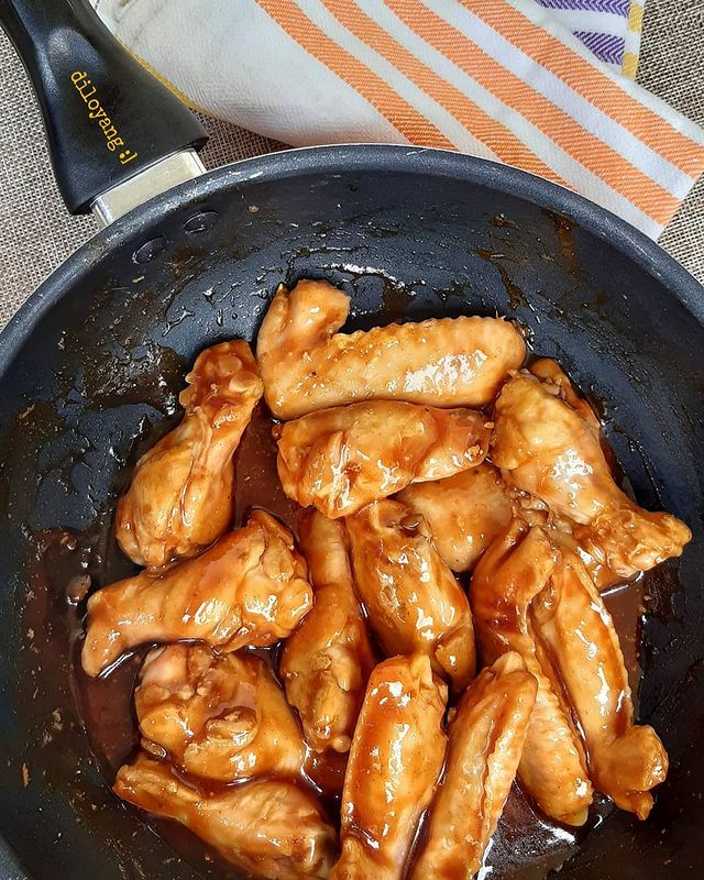 13 Resep olahan sayap ayam bumbu pedas manis enak, sederhana, dan aromanya bikin lapar