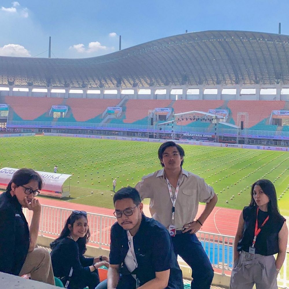 Yuga Cinta Fitri Anbo Onthoceno © berbagai sumber