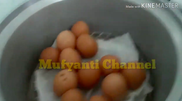 Tanpa bahan tambahan, ini trik mengukus telur agar matang sempurna dan antipecah