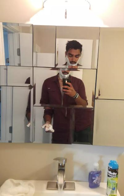 bayangan orang dicermin © berbagai sumber bayangan orang dicermin © berbagai sumber