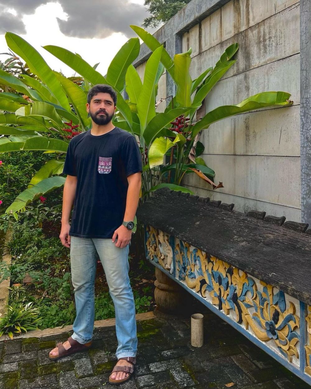 potret pemeran firman kini makin berkharisma di usia 42 tahun © berbagai sumber potret pemeran firman kini makin berkharisma di usia 42 tahun © berbagai sumber