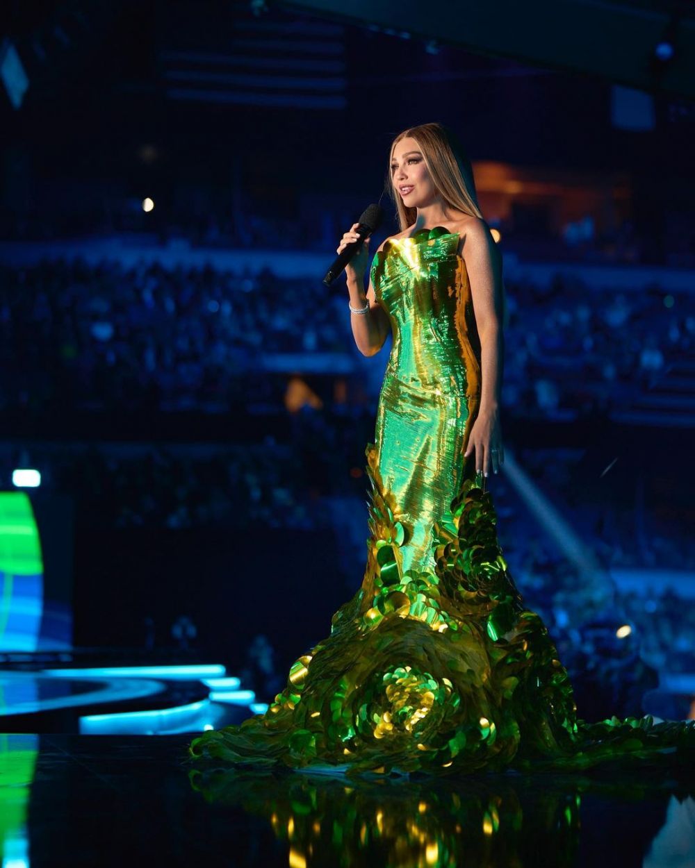 Thalia Rosalinda di atas panggung © Instagram