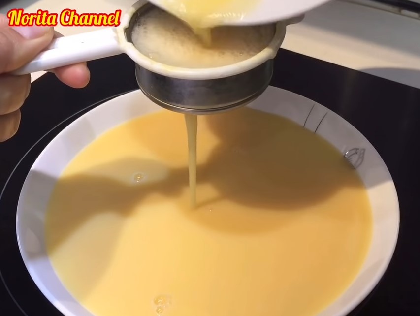 Trik mengukus tim telur ala Chinese Food ini bikin hasilnya lembut dan tak retak