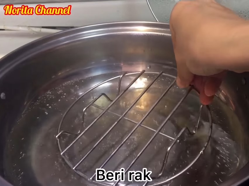 Trik mengukus tim telur ala Chinese Food ini bikin hasilnya lembut dan tak retak