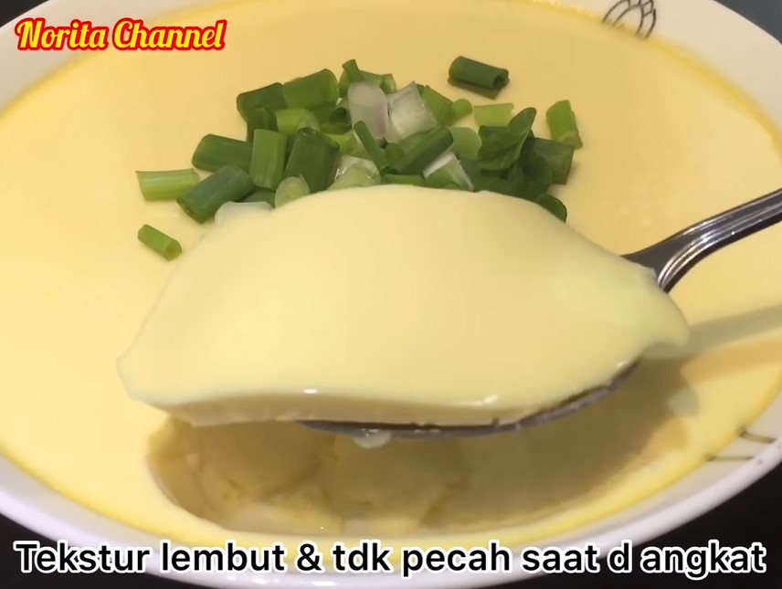 Trik mengukus tim telur ala Chinese Food ini bikin hasilnya lembut dan tak retak