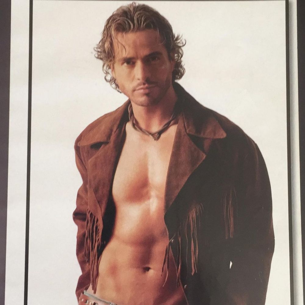 Alex suami kedua Rosalinda © 2023 brilio.net Alex suami kedua Rosalinda © 2023 brilio.net